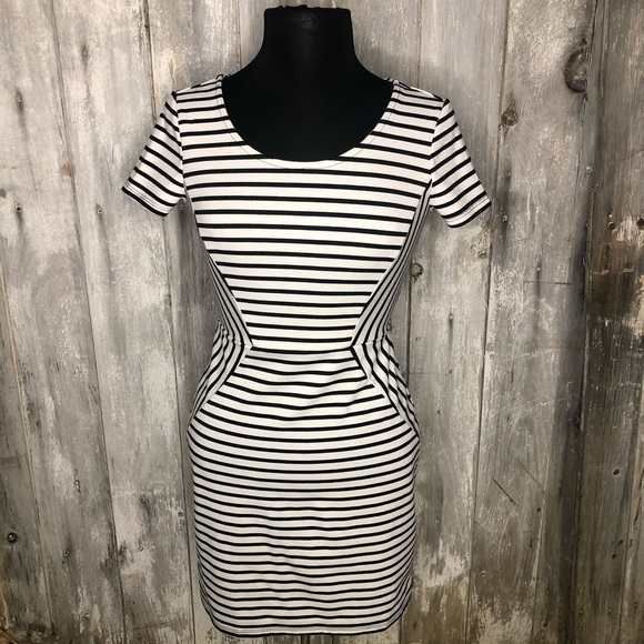 Striped dress - Picture 1 of 2